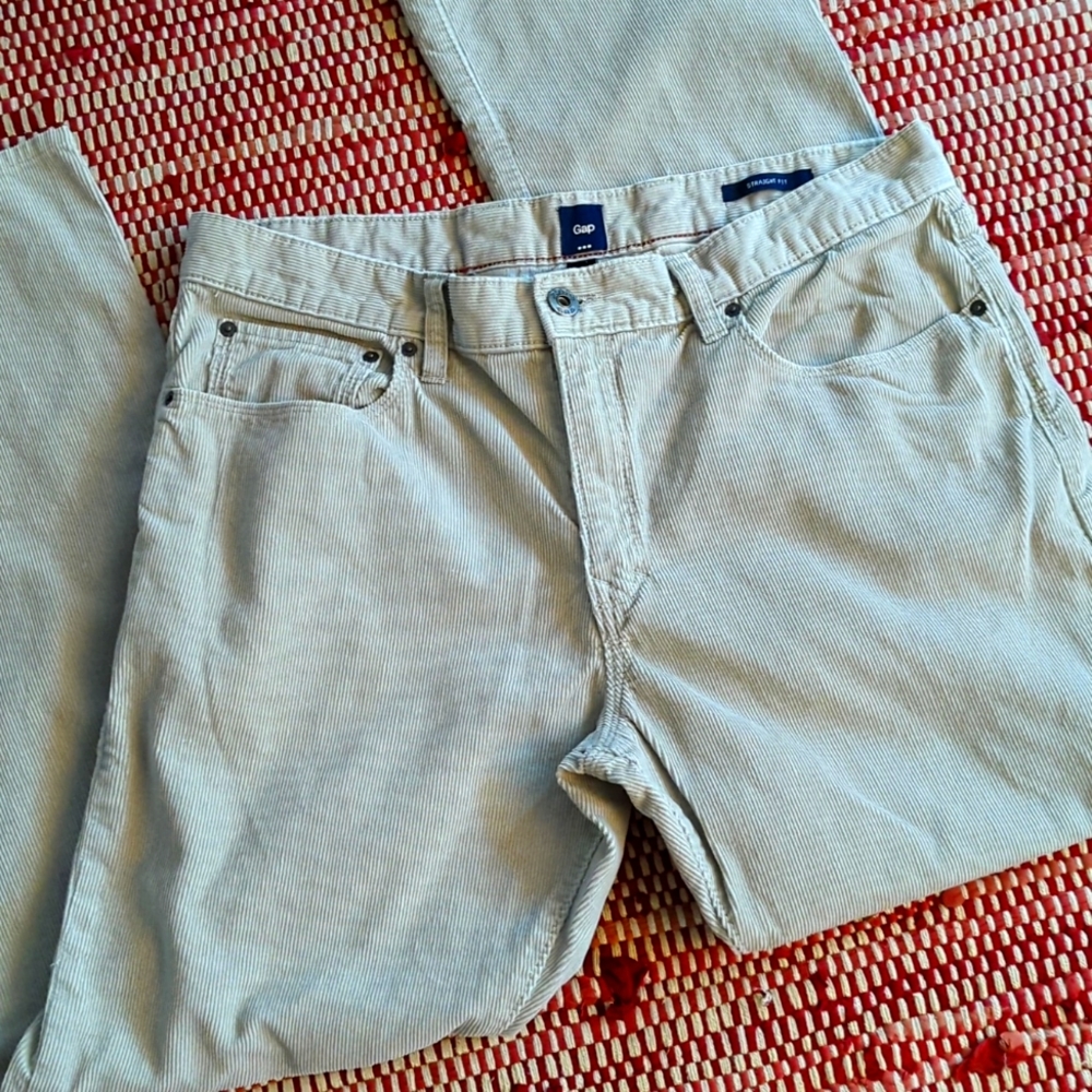 GAP Corduroy Straight Fit